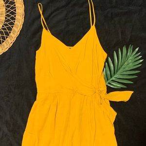 🌺 One ♥️ Clothing Yellow Side Tie Romper